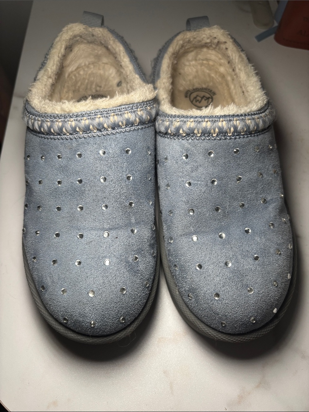 White Mountain Light Blue Faux Fur Lined Kids Slip-On Slippers with Rhinestones